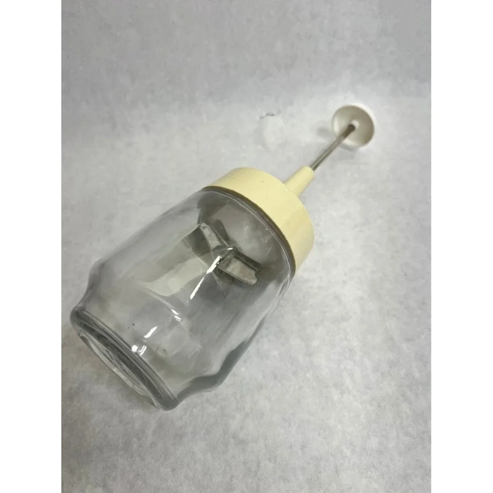 Vintage Gemco Glass Nut Chopper Manual Hand Crank Plunger Cream USA Made